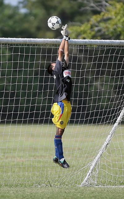 限制曼城边 限制曼城边